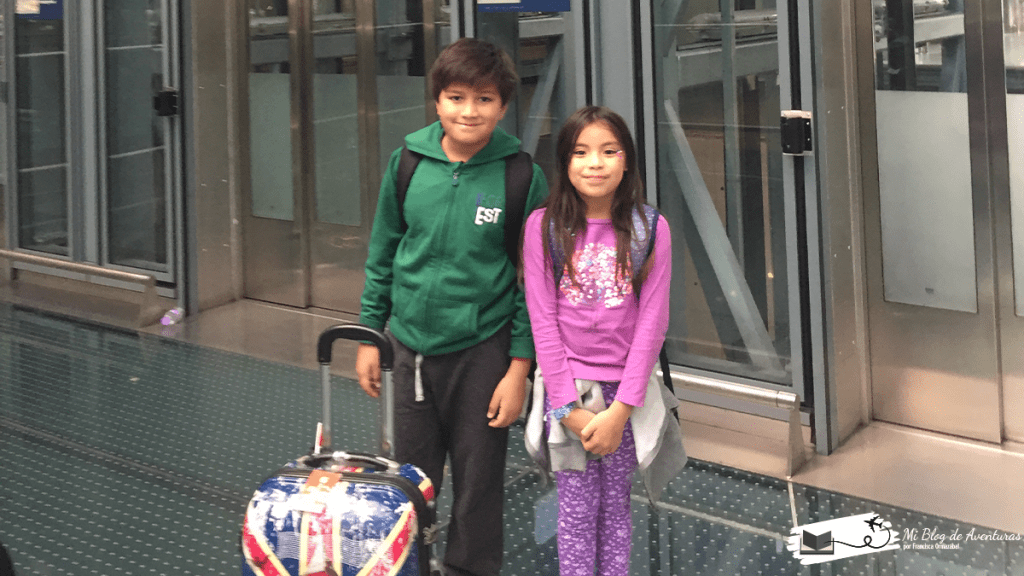 Niños Pequeños / Grandes&nbsp;Aeropuertos