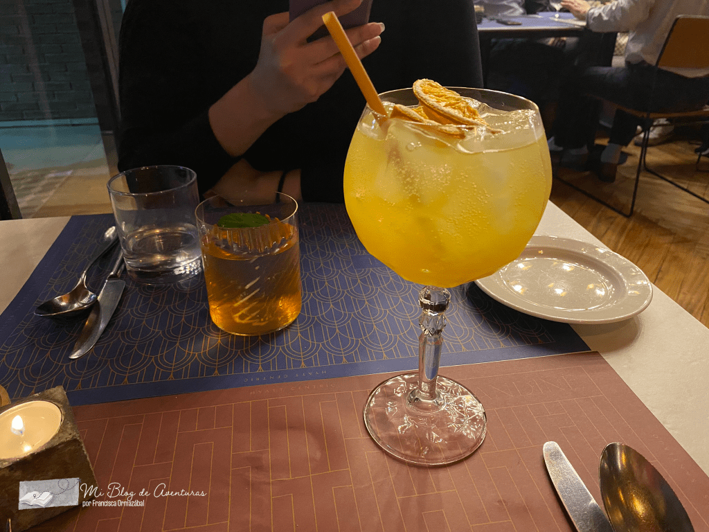 tarde cocteles en amandine bistro | Mi Blog de Aventuras | 2023
