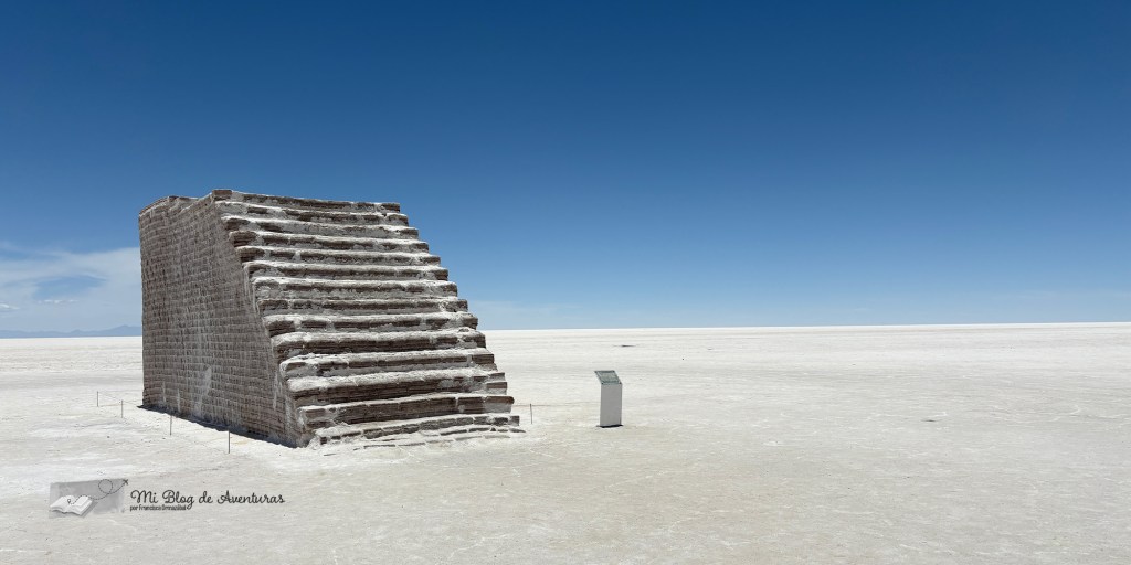 Escalera al cielo en el Salar de Uyuni | Mi Blog de Aventuras | 2025