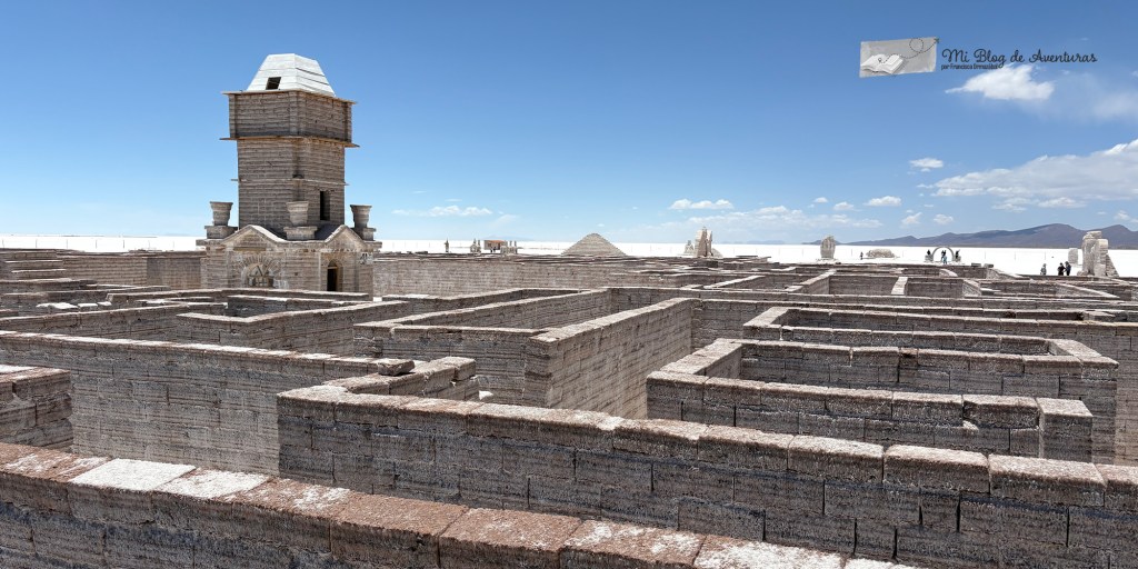 Laberinto de sal en el Salar de Uyuni | Mi Blog de Aventuras | 2025