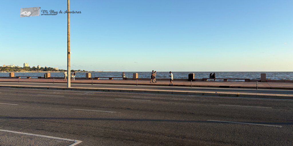 Rambla de montevideo | Mi Blog de Aventuras | 2025